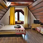 Czarna 3*