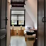 Czarna 3*
