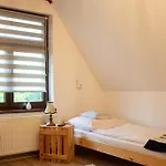 Czarna 3*