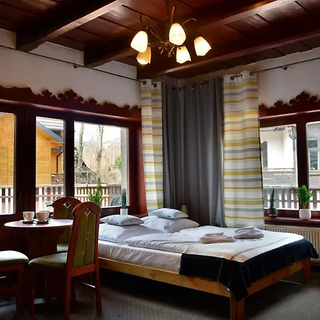 Czarna Lejlighedshotel 3*